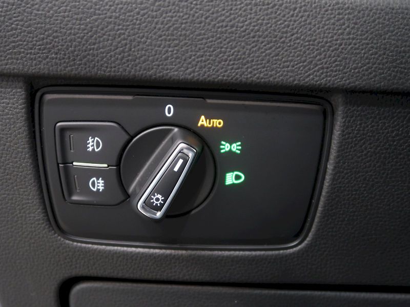 Volkswagen Passat (2023) BUSINESS PREMIUM 2.0TDI 90KW T - fotka 33 z 37