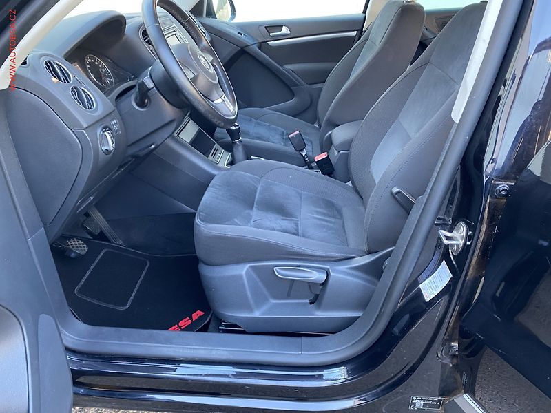 Volkswagen Tiguan (2012) 1.4TSi, ČR, AC, bixen, park - fotka 9 z 18