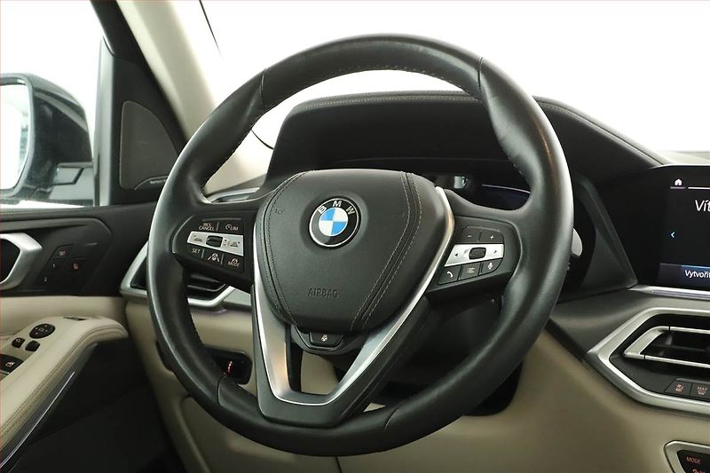 BMW X5 (2020) xDrive45e iPerf. - fotka 8 z 21