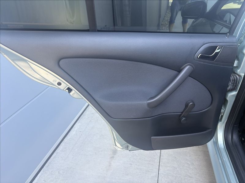 Škoda Octavia 1,9 TDi ČR TOP stav prav serv - fotka 26 z 45