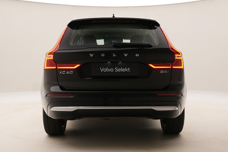 Volvo XC60 B4 AWD BRIGHT PLUS AUT  - fotka 12 z 48