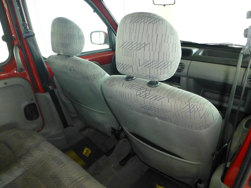 Renault Kangoo (2006) 1,2i*KLIMA**RAMPA NA VOZÍK!!!! - fotka 17 z 22