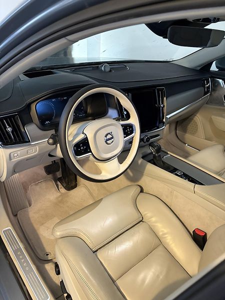 Volvo S90 (2016) Volvo S90 D5  - fotka 11 z 15