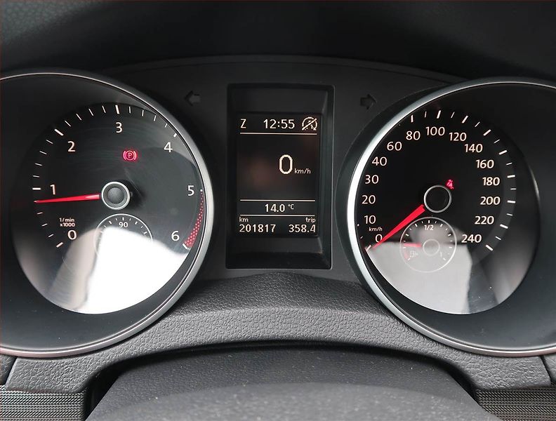 Volkswagen Golf (2011) 1.6 TDI, Serv.kniha, Navi - fotka 11 z 13