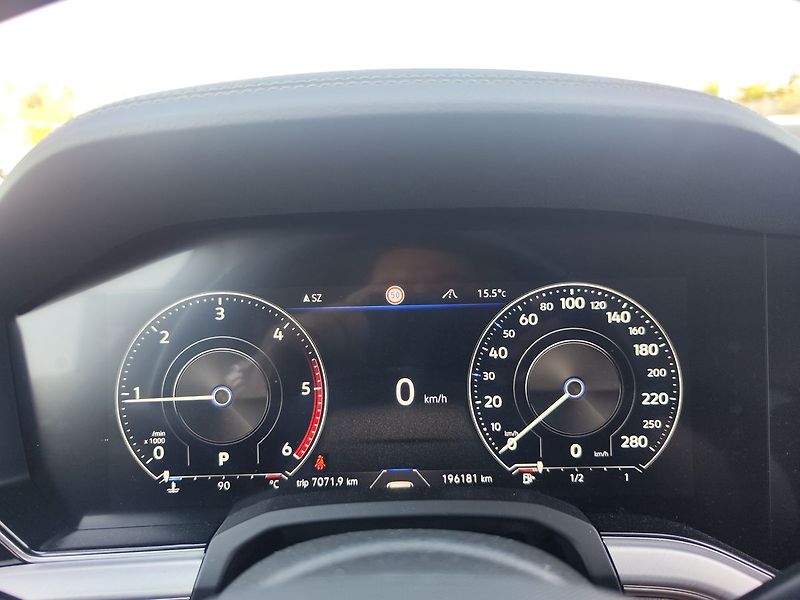 Volkswagen Touareg 3.0 TDi/210kW Elegance AT 4x4 - fotka 20 z 39