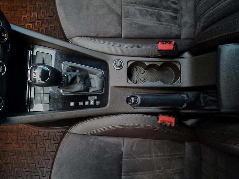 Škoda Octavia 2.0TDI 110kW DSG L&k, ČR, 1.Ma - fotka 35 z 50