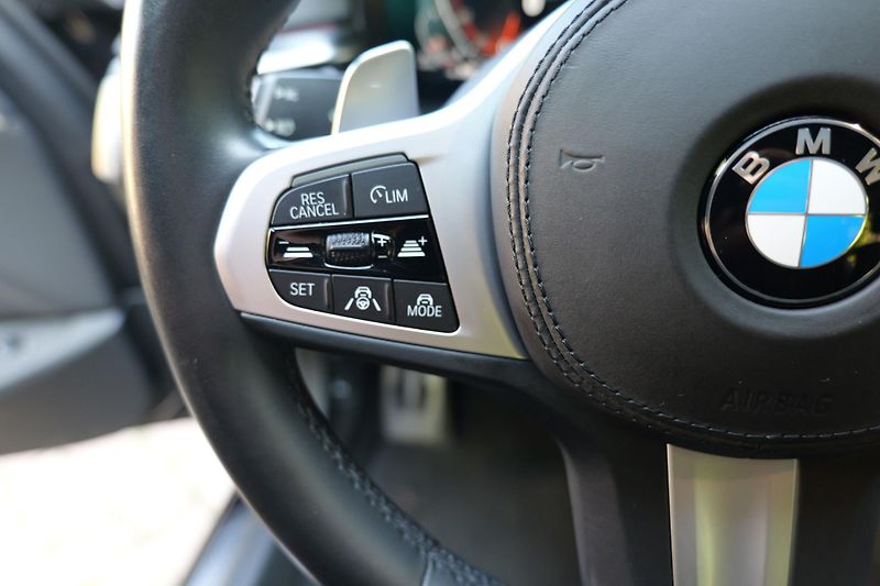 BMW Řada 5 540xd Msport Adap.Drive! - fotka 22 z 49