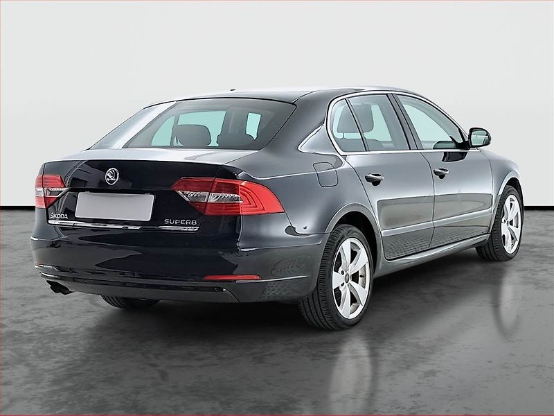 Škoda Superb (2014) Elegance 1.6 TDI, Xenony - fotka 5 z 18