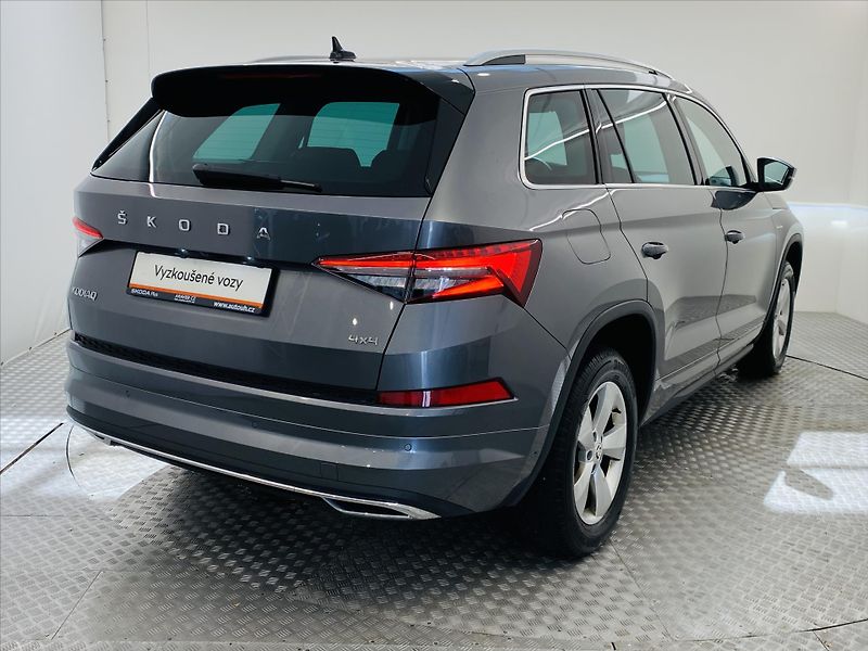 Škoda Kodiaq 2,0 TDI 147kW DSG 4x4 L&K - fotka 2 z 28