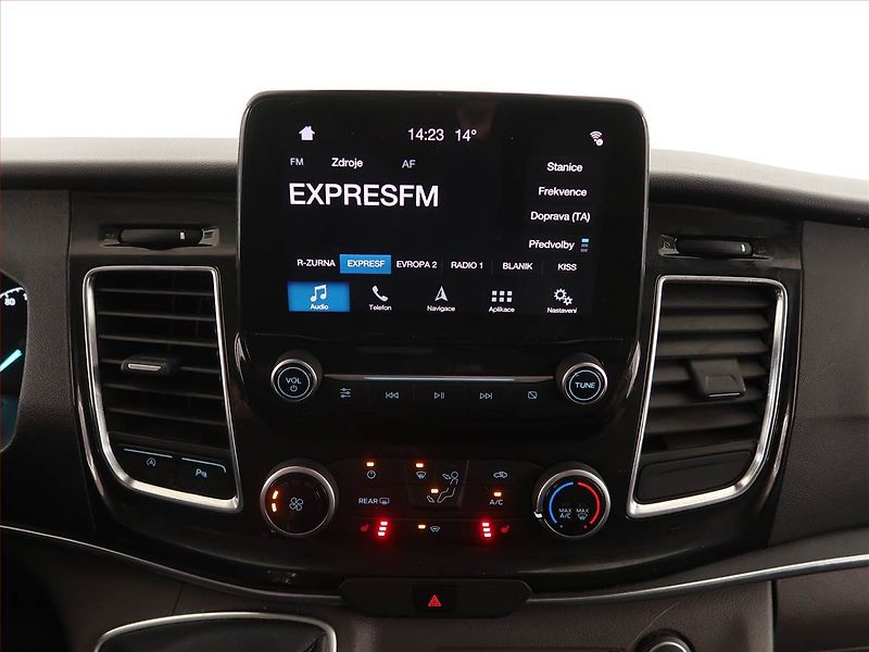 Ford Tourneo Custom (2018) Titanium 2.0 EcoBlue, ČR, DPH - fotka 12 z 23