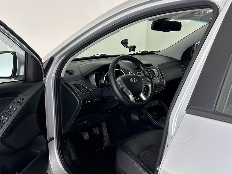 Hyundai ix35 SUV - fotka 6 z 27