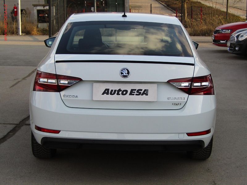 Škoda Superb (2019) 2.0 TDi, ČR, Style, DSG - fotka 5 z 23