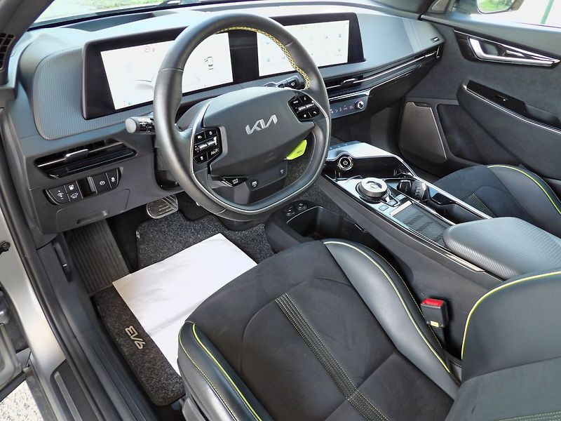 Kia EV6 GT 4x4 430kW 77,4kWh SoH 95,5% - fotka 17 z 28