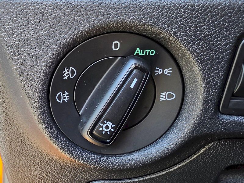 Škoda Kamiq (2025) 1,0TSI 85KW SELECTION - fotka 19 z 30