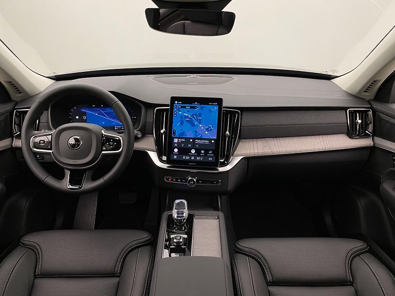 Volvo XC90 (2026) T8 AWD Plug-in DARK PLUS 7m - fotka 2 z 72