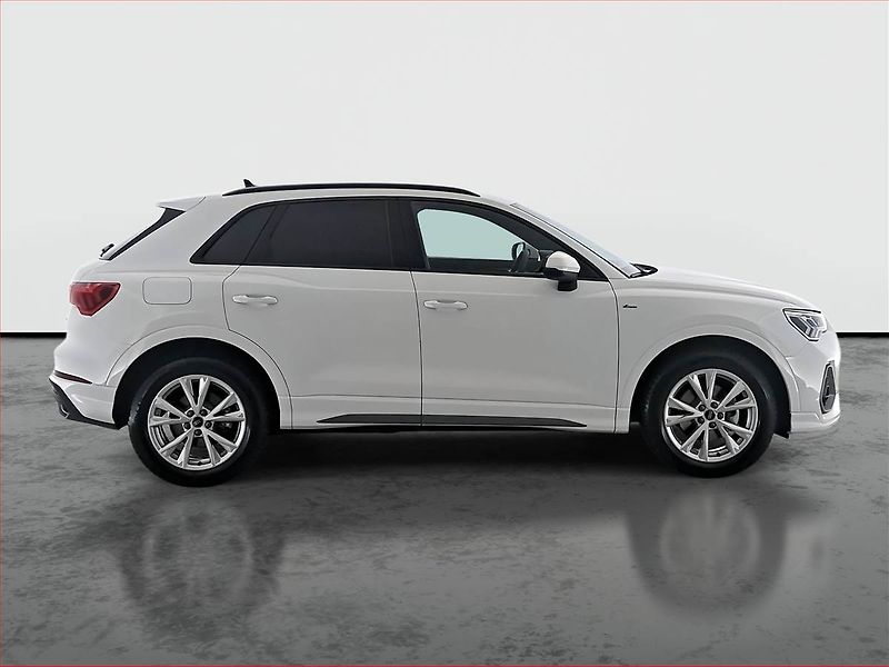 Audi Q3 (2025) 35 TFSI - fotka 6 z 21
