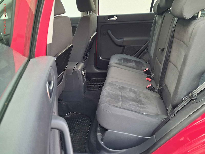 Volkswagen Golf Plus (2010) 2.0 TDi, 2.maj,ČR, Xenon - fotka 10 z 17