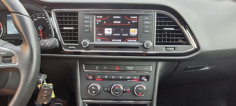 Seat Leon (2014) 1,2TSi 81kWbenzín FuLLeD Style - fotka 22 z 38
