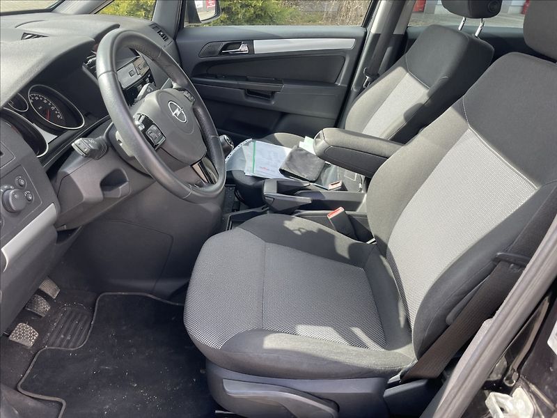 Opel Zafira 1,6 i 16V 85kw 7míst Tažné TOP - fotka 7 z 34