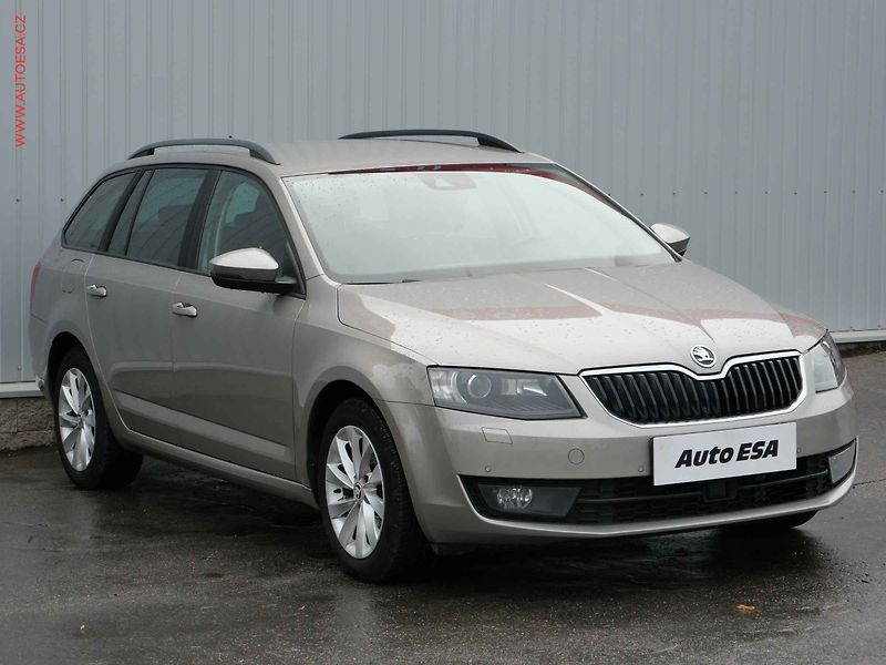 Škoda Octavia (2013) 2.0TDi, ČR, Ele, DSG, bixen - fotografie inzerátu