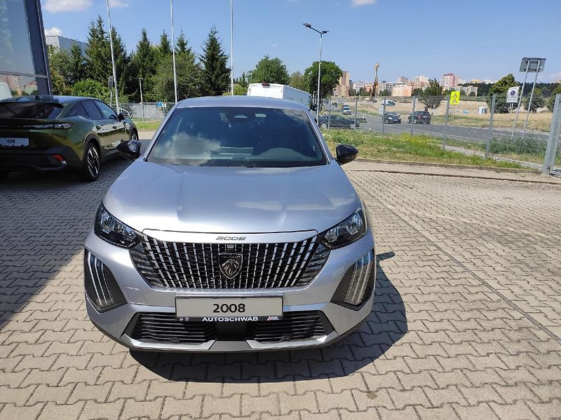 Peugeot 2008 (2026) ALLURE 1.2 TURBO 100k 2xkamera - fotka 9 z 29