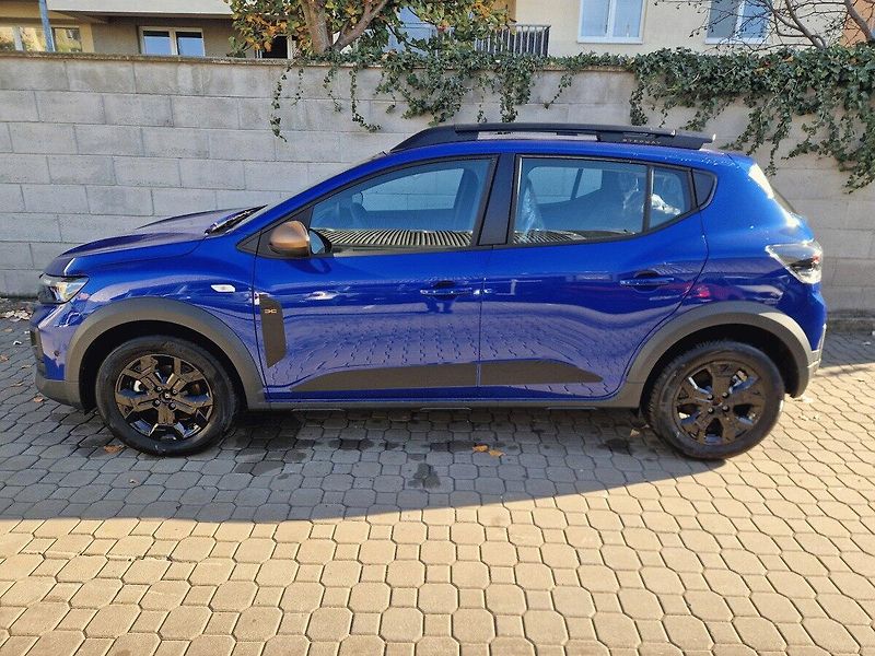 Dacia Sandero (2026) Stepway Extreme Eco-G 120 - fotka 3 z 3
