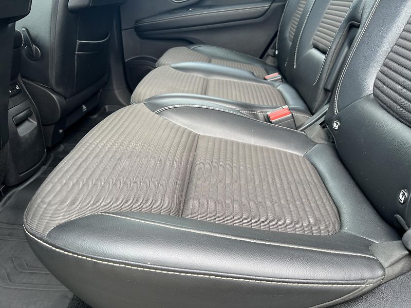 Renault Scénic Intens 1.5DCi KLIMA PŮVOD ČR - fotka 27 z 48