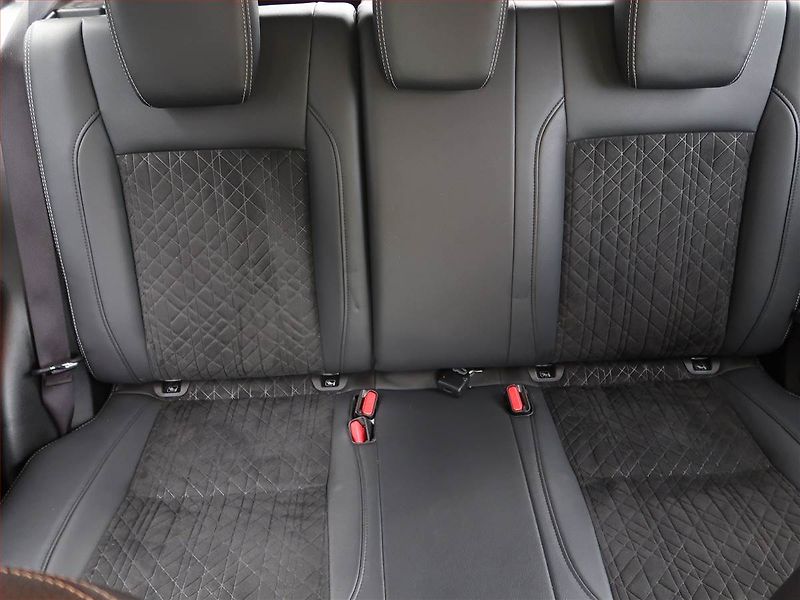 Suzuki Vitara (2023) Elegance 1.4 BoosterJet - fotka 10 z 18