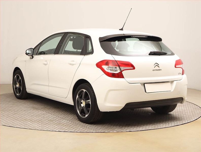 Citroën C4 (2014) 1.6 VTi, Serv.kniha, Tempomat - fotka 4 z 17
