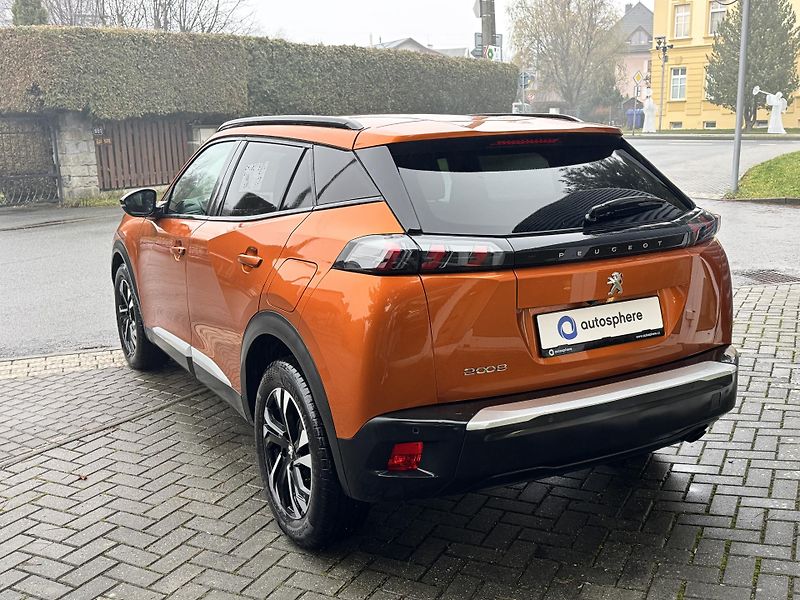 Peugeot 2008 (2023) AllurePack 1.2 100k MAN6 - fotka 3 z 6