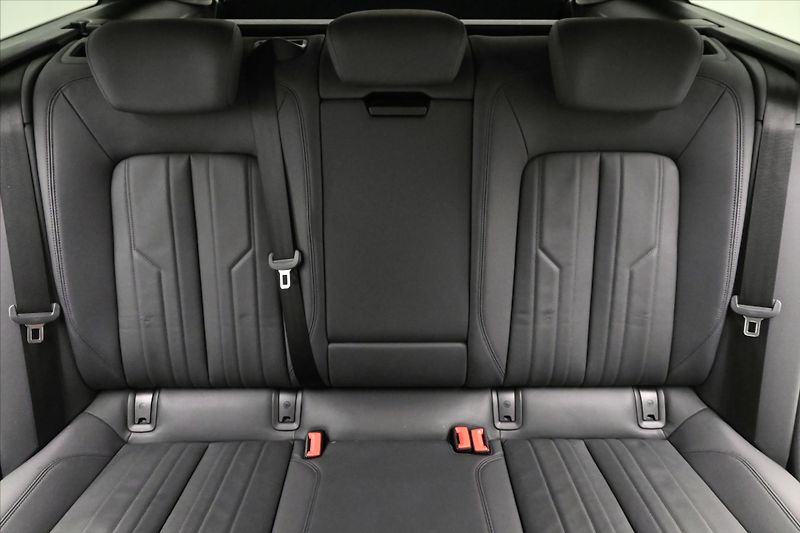 Audi A6 2,0 TDI 150 kW S-Tronic Záruka - fotka 27 z 31