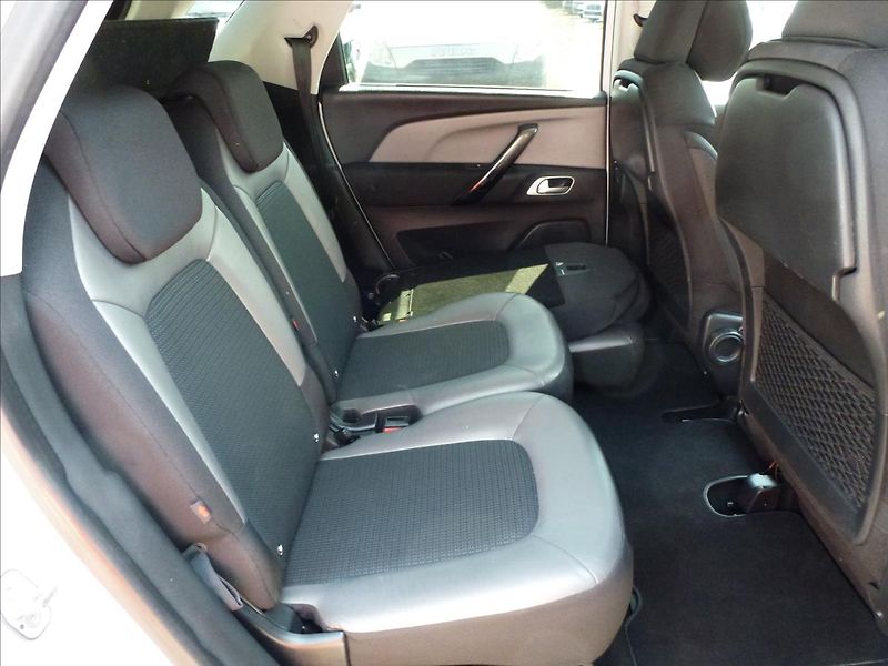 Citroën C4 Picasso 1,2 PureTech 130 S&S MAN6 NAVI - fotka 27 z 56