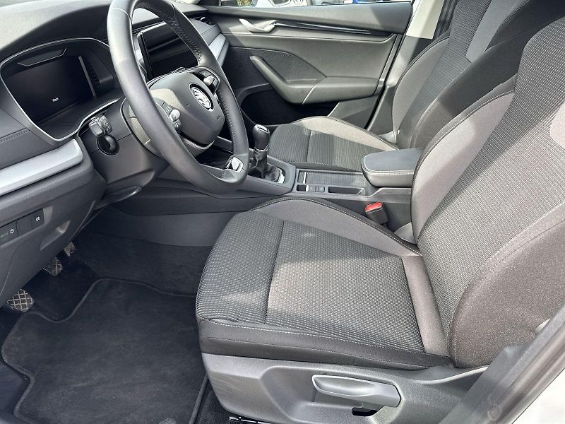 Škoda Octavia (2024) Combi 2.0 TDI Selection - fotka 7 z 32