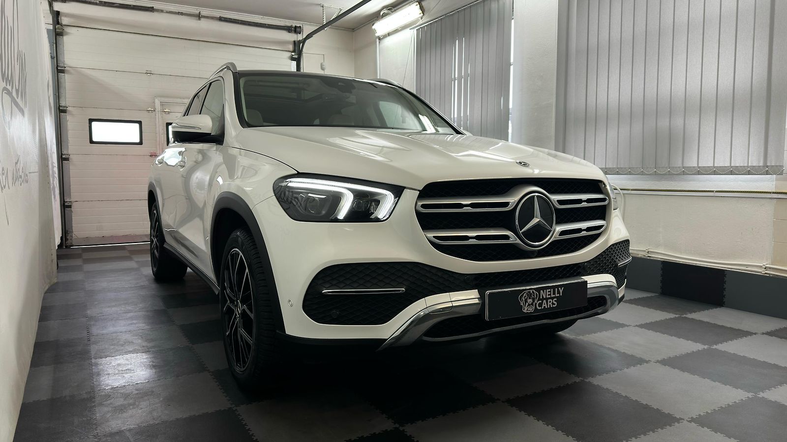 Mercedes-Benz GLE 300D 4MATIC / TAŽNÉ 