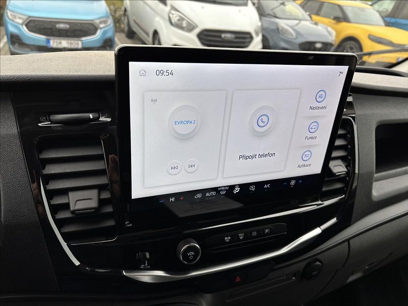 Ford Transit 2,0 EcoBlue 96kW L3 - fotka 27 z 40
