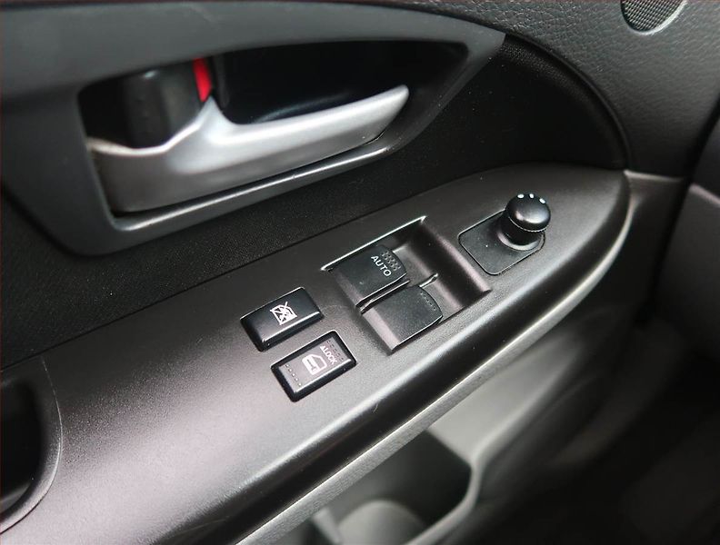 Suzuki SX4 (2011) 1.5 VVT, Serv.kniha - fotka 16 z 16