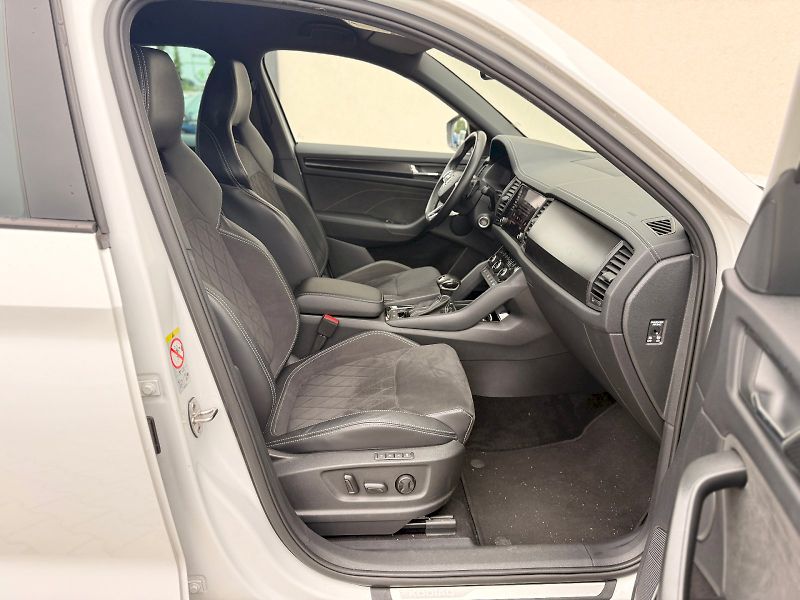Škoda Kodiaq (2023) SPO TD 110/2.0 A7F - fotka 15 z 33