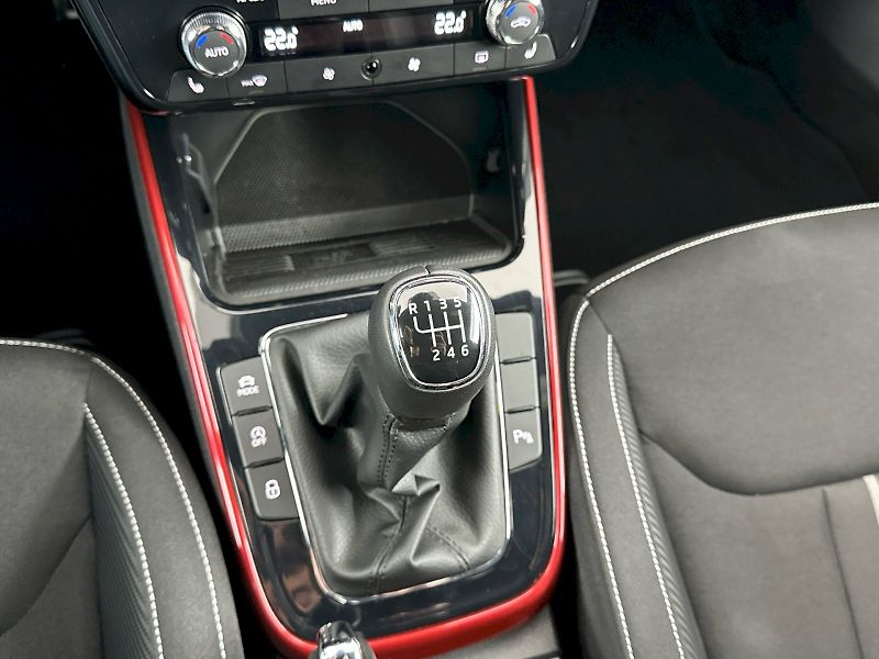 Škoda Fabia (2025) 1.0TSI 85kW Monte Carlo - fotka 23 z 29