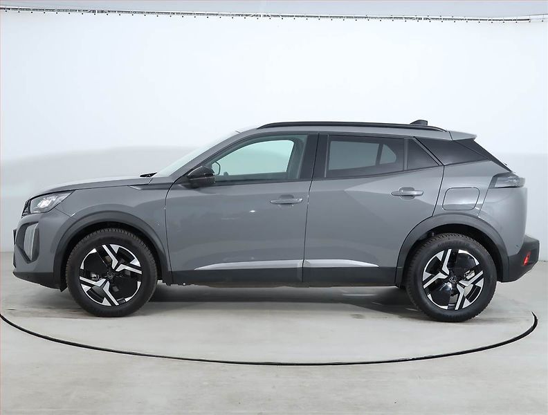 Peugeot 2008 (2024) Allure 1.2 PureTech - fotka 3 z 22