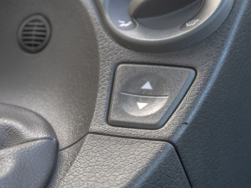 Fiat Panda (2008) 1.1i – SERVO / KLIMA - fotka 23 z 39