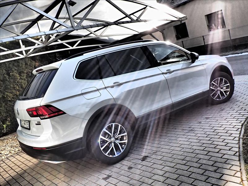 Volkswagen Tiguan Allspace 2,0 Tsi, 4motion, 7míst - fotka 4 z 44