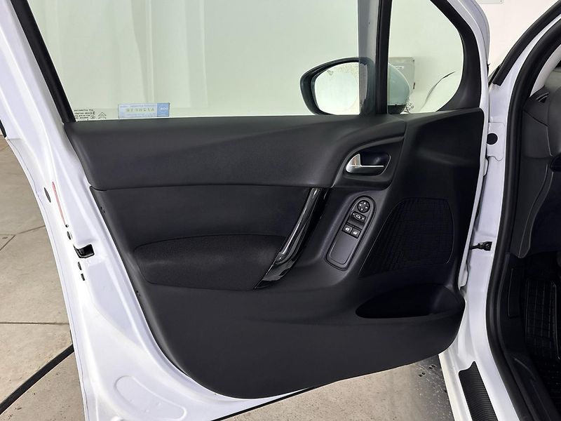 Citroën C3 Hatchback - fotka 13 z 26