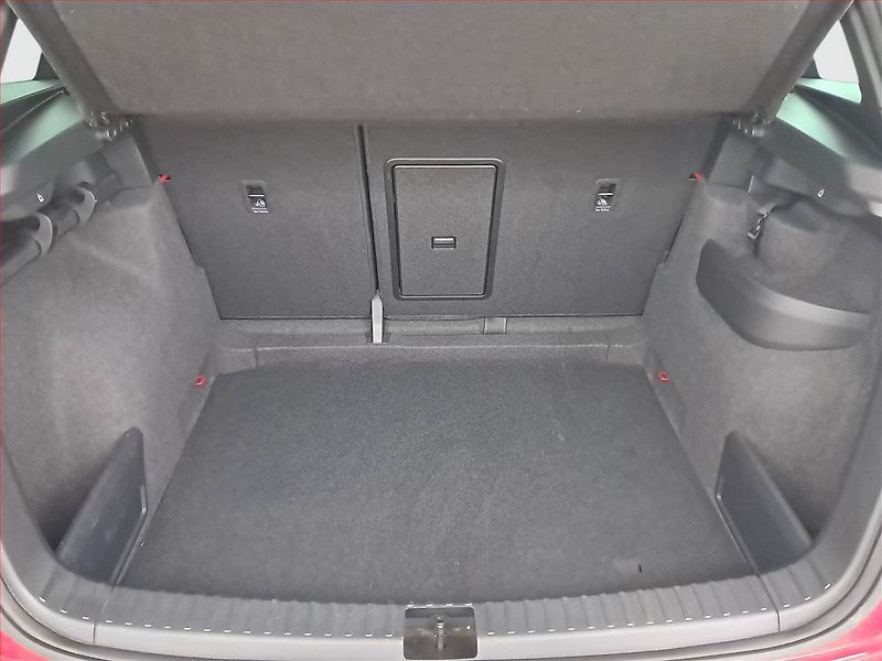 Škoda Karoq (2022) Sportline 1.5 TSI - fotka 14 z 23