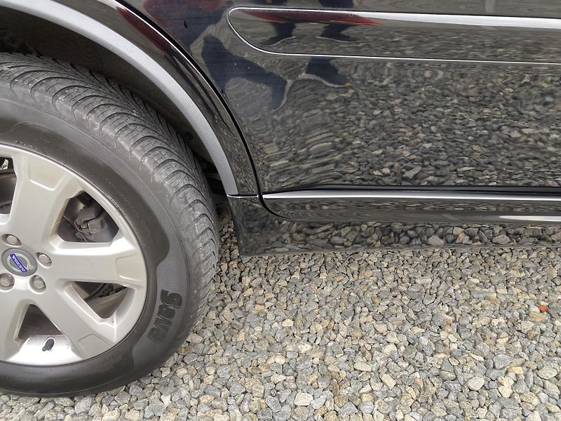 Volvo XC90 2.5TDi D5 200PS 7M 196000KM 1A - fotka 54 z 161