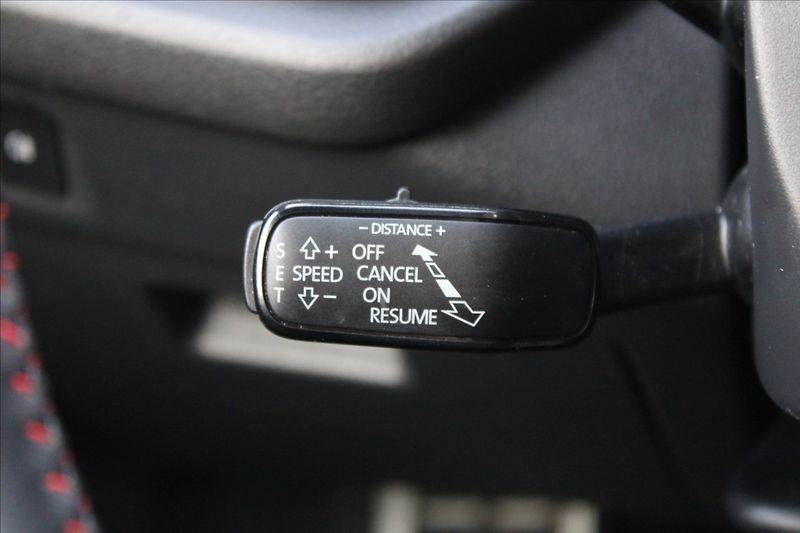 Škoda Octavia 2,0 TDI  RS,AUTOMAT,4x4,120LET - fotka 29 z 46