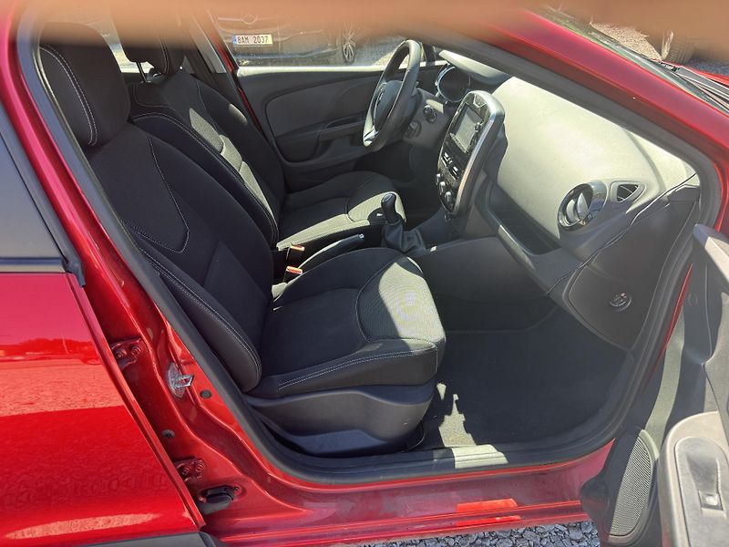 Renault Clio (2016) 0.9TCE,SERVISKA,1MAJITEL ČR - fotka 20 z 25