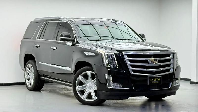 Cadillac Escalade (2016) TOP SUV - fotka 3 z 19