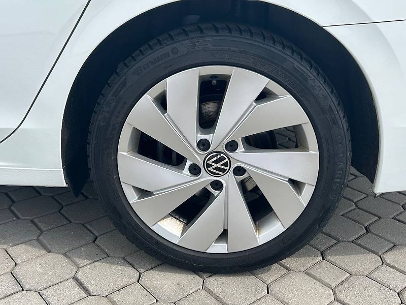 Volkswagen Golf Style 7DSG 1,5eTSI - fotka 23 z 25