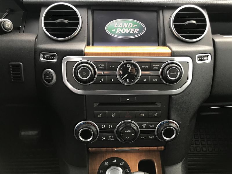 Land Rover Discovery 3,0   HSE LUXURY, Nová STK, TO - fotka 13 z 16