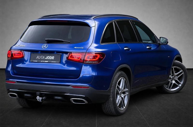 Mercedes-Benz GLC 300e, 4Matic, ČR, Vzduch - fotka 5 z 33